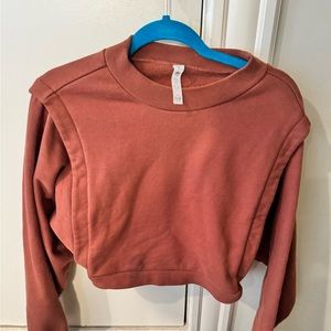 Alo Yoga rust sweater size small in good condition